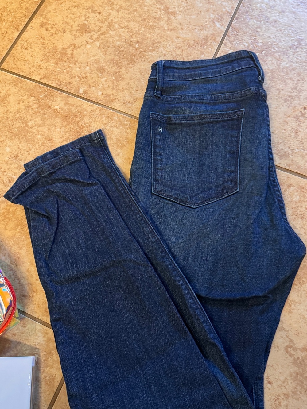 Classic Dark Blue Skinny Jeans — Stretch Denim Fit